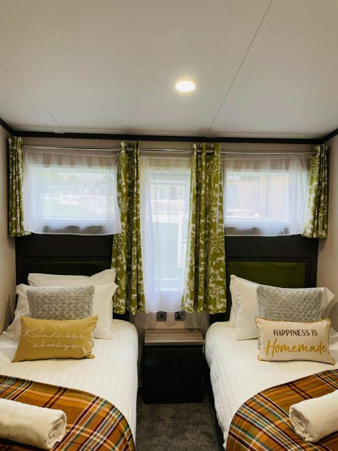 Happy Days Lodge With Hot Tub York Luaran gambar